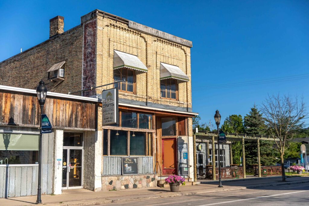 Photo of the exterior of Short's Brewing's Bellaire, Michigan pub