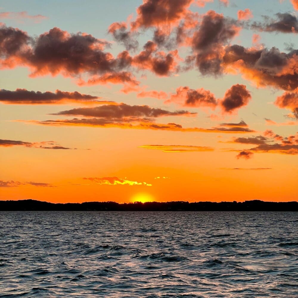 A beautiful sunset over the bay.